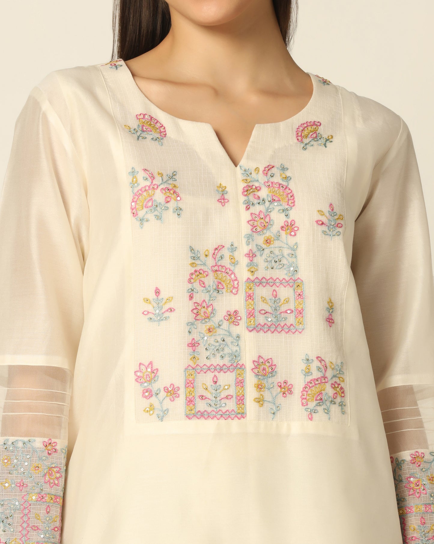 Noor Six