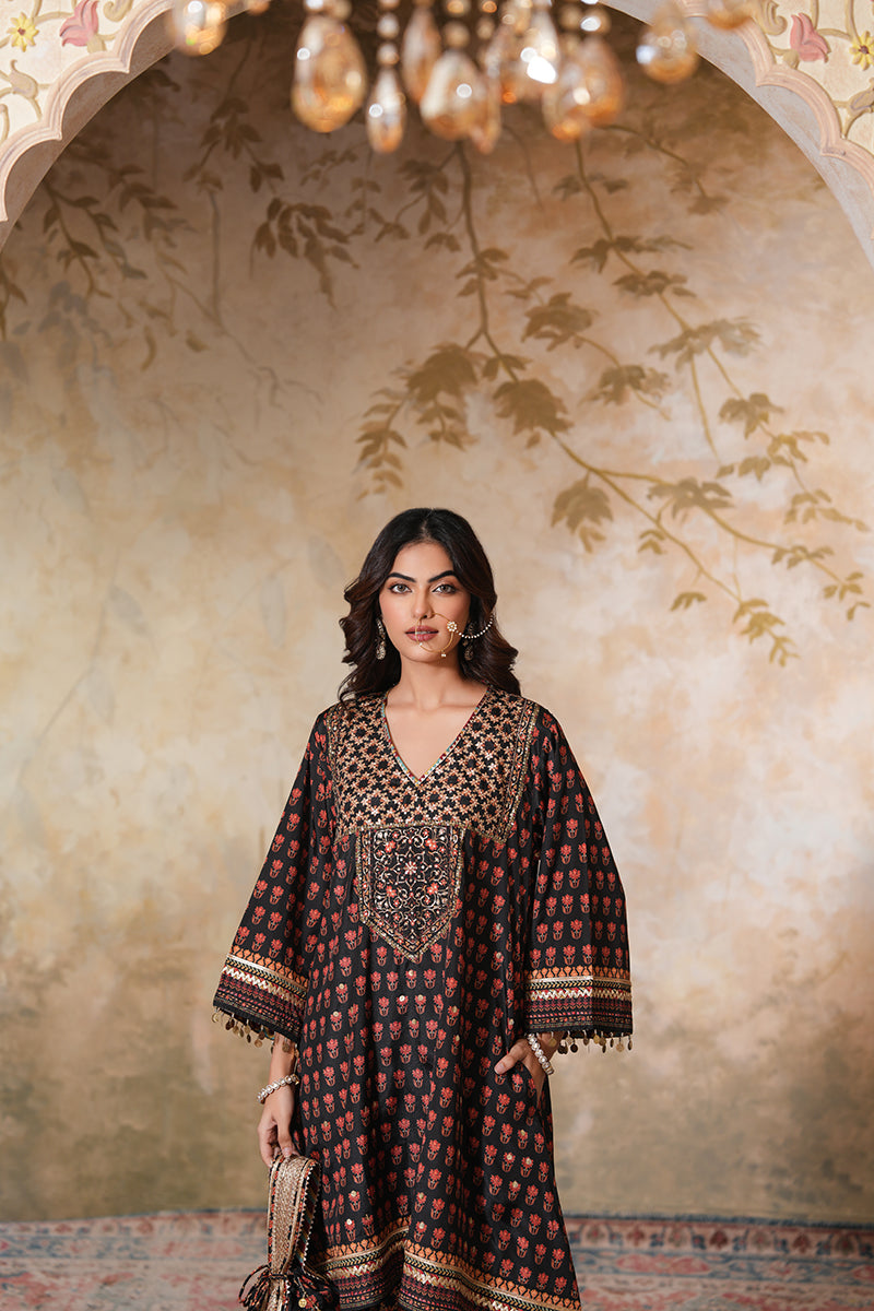 Siyah Sitara Kurta