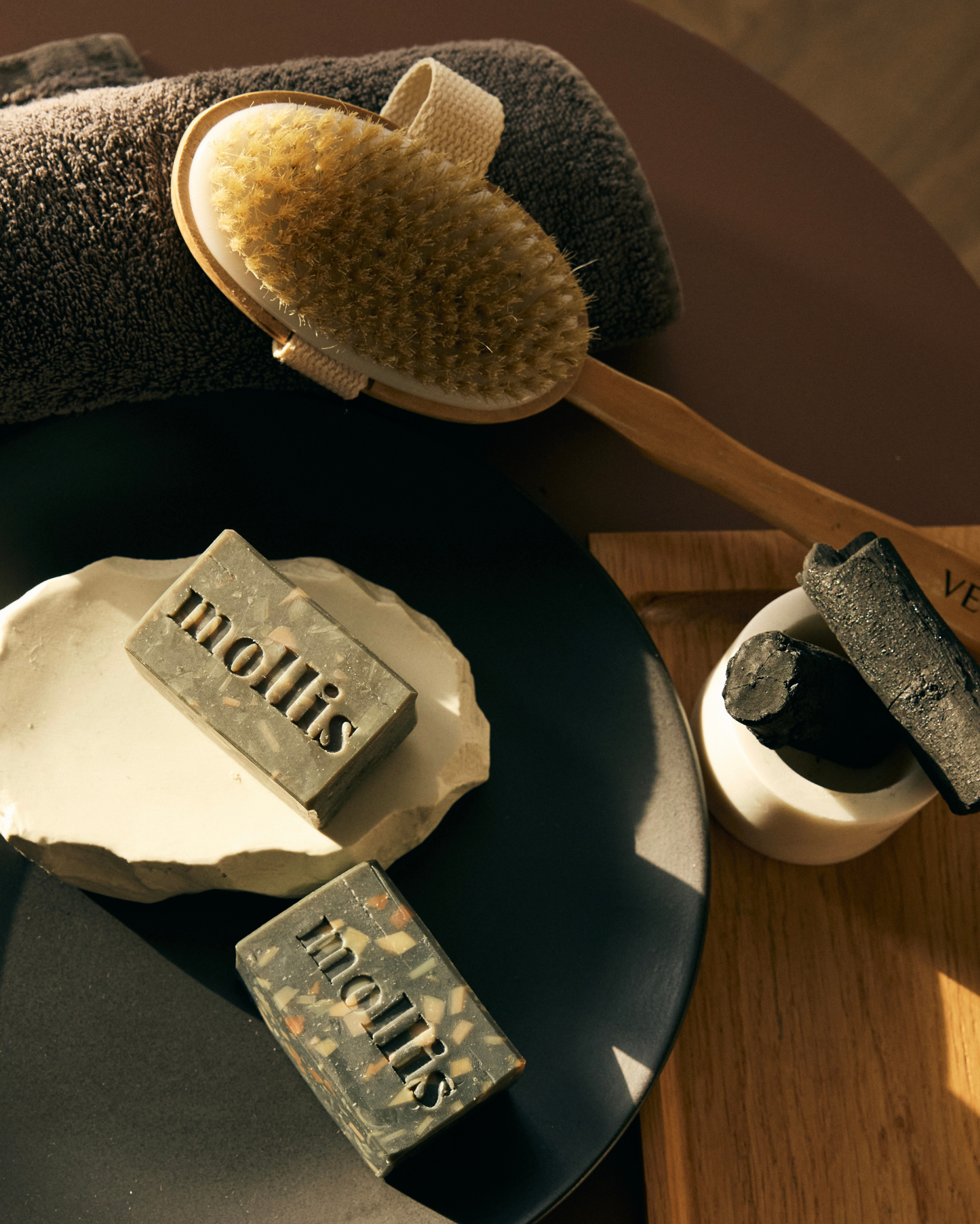 Oudh Charcoal