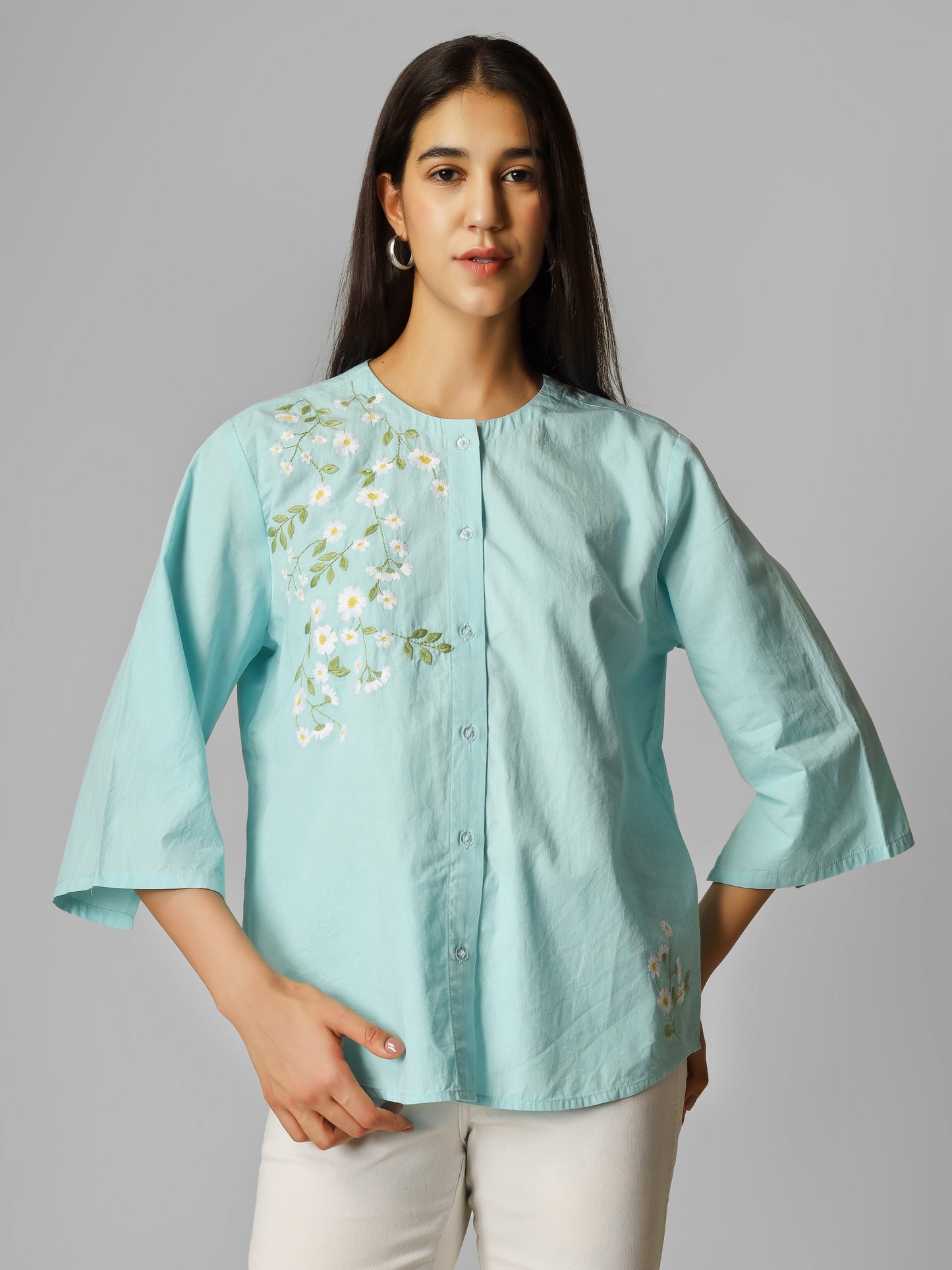 Daisies in the Garden Top