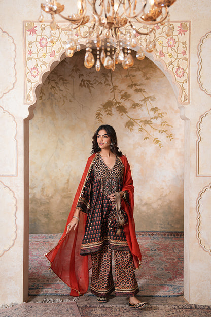 Siyah Sitara Kurta Set With Dupatta