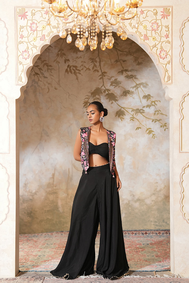 Kiara Bageecha Sharara Set