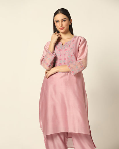 Noor Eight