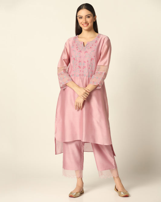 Noor Eight