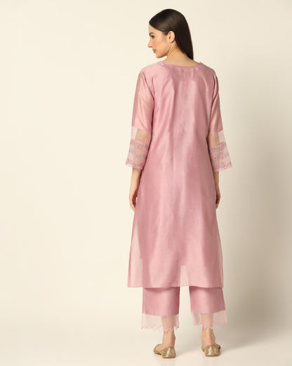 Noor Eight