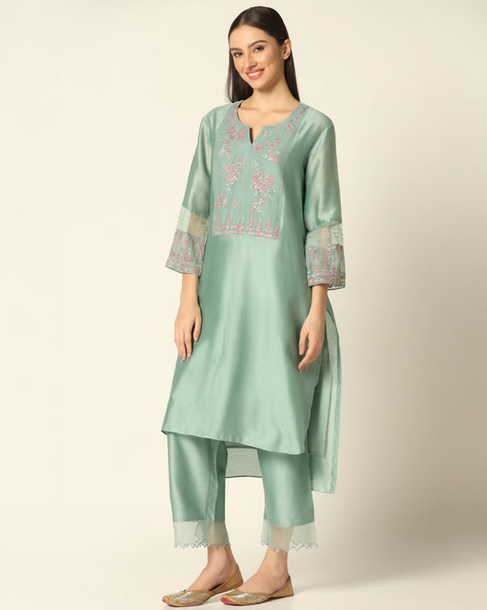 Noor Nine