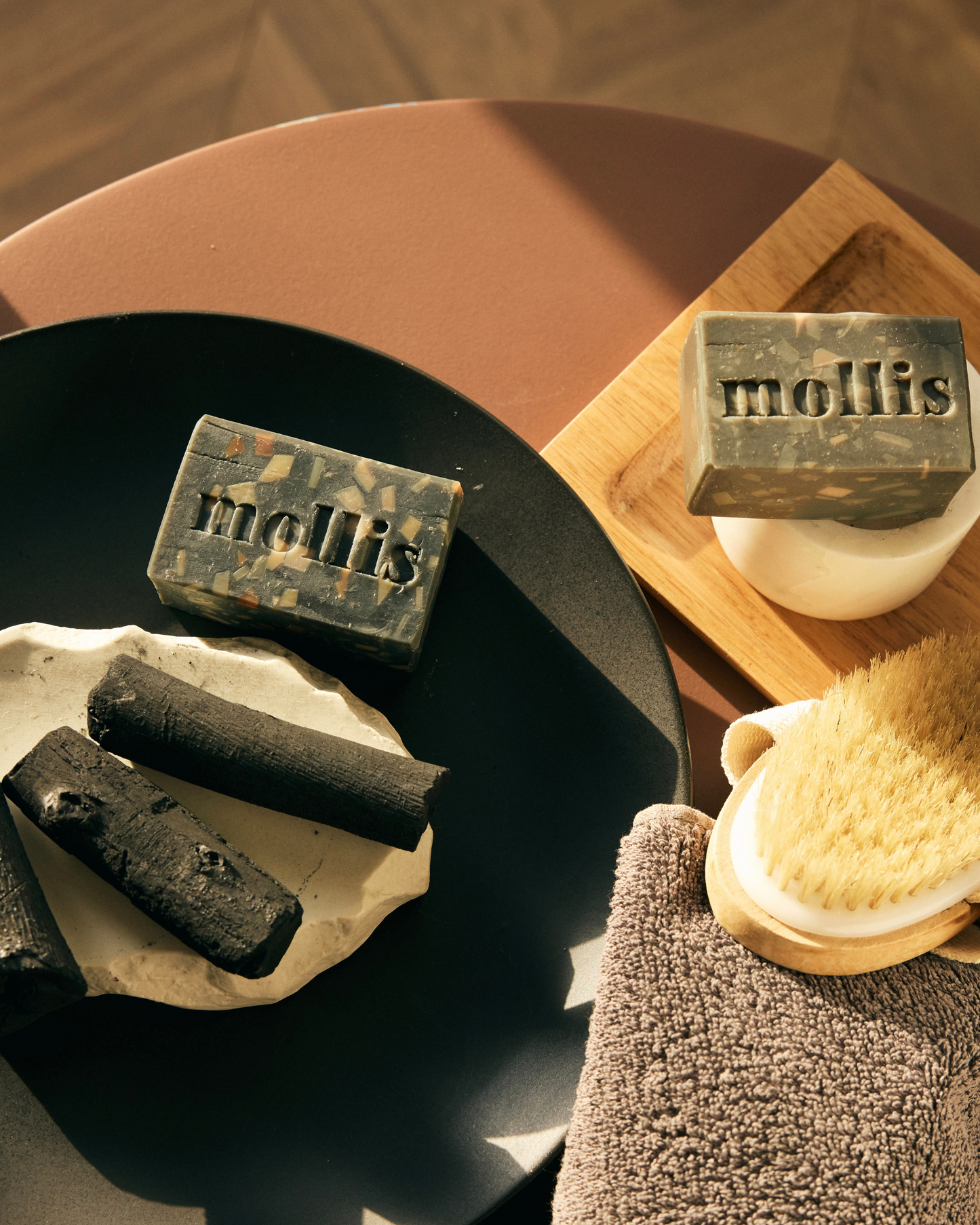 Oudh Charcoal